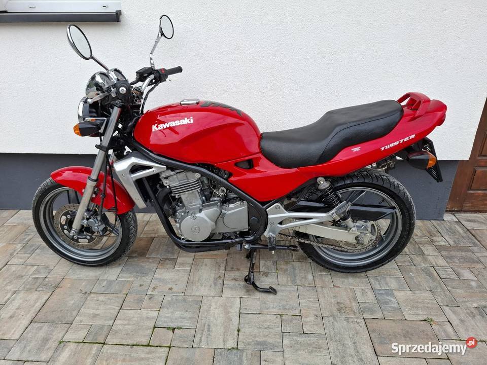 Kawasaki er 5 1999 przebieg 30 35kw A2 czterosuwowy Chobrzany