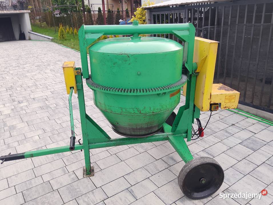 Betoniarka Defro 200l