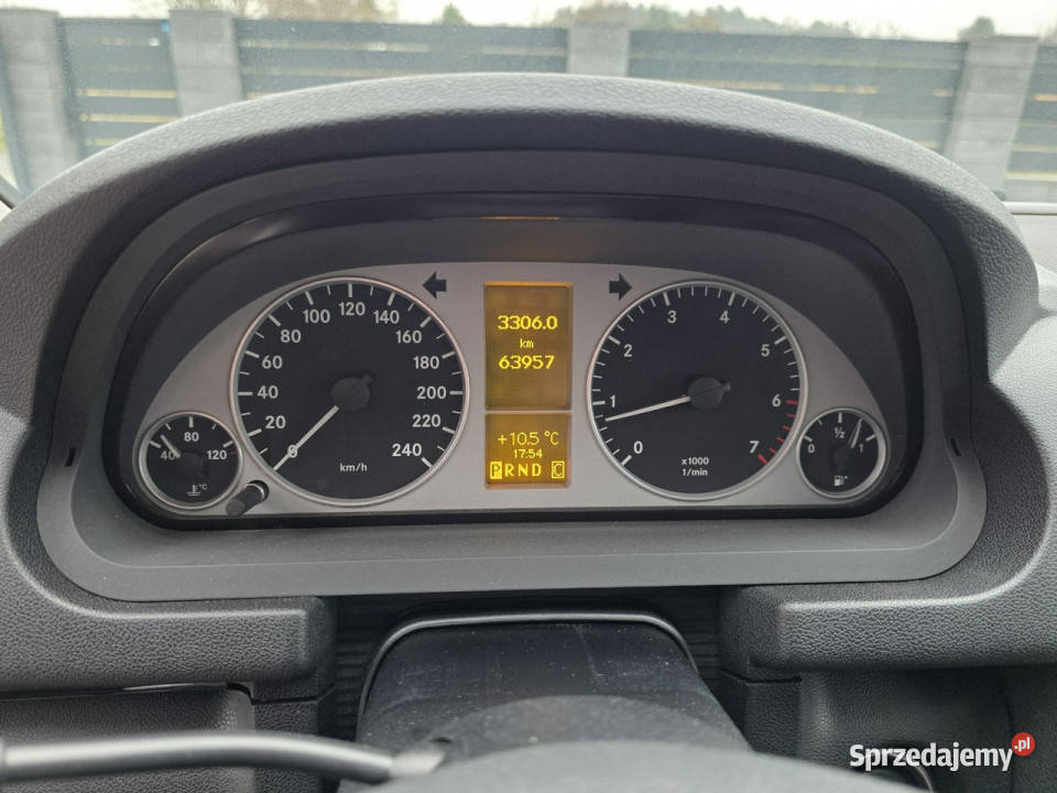 Mercedes B 180 63950 AUTOMAT zadbany PANORAMA Samochody osobowe Czarnków