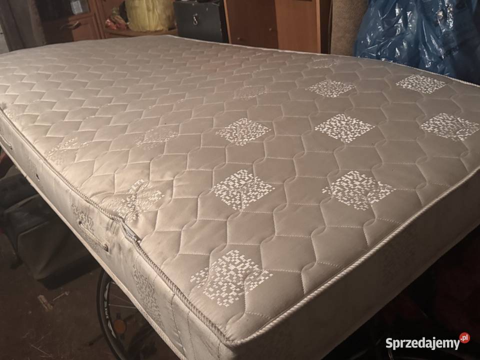 Materac 200cm sprzedam