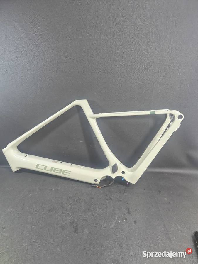 rama rowerowa karbon CUBE NUROAD HYBRID C62 Race Poddębice sprzedam
