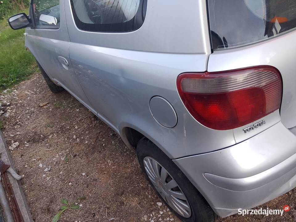 drzwi Toyota Yaris 2002 14 diesel D4D Miechów