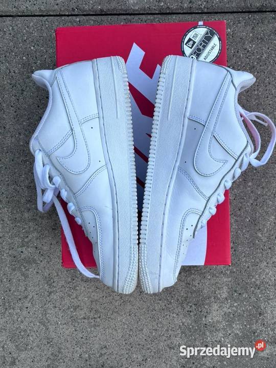 Nike Sportswear AIR FORCE 1 LE UNISEX Sneakersy lubelskie Świdnik