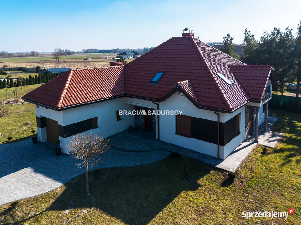 Dom wolnostojący Wietrzychowice 350m2