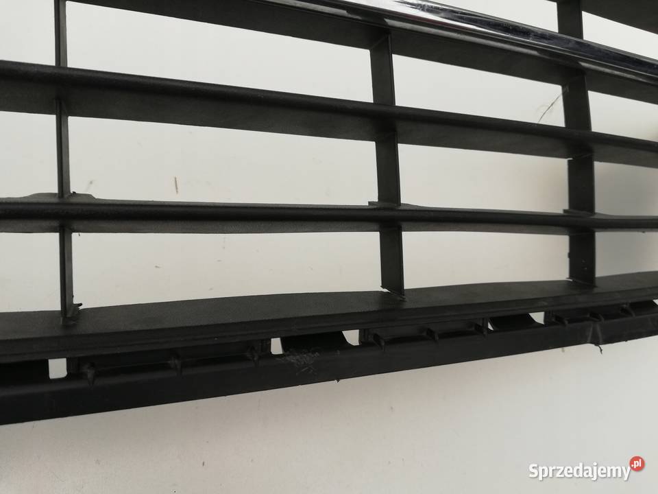 GRILL ATRAPA KRATKA ZDERZAKA VW SPORTSVAN VII Karoseria Nowy Tomyśl sprzedam