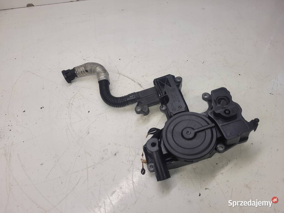 ODDZIELACZ OLEJU AUDI A4 A5 A6 VW 06H103495E osobowe Przystajń