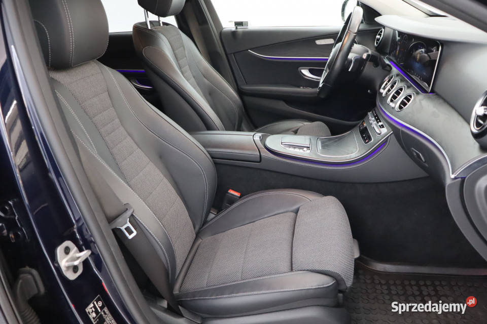 Mercedes E E 220 d 4MATIC Rok produkcji 2021 Zabrze