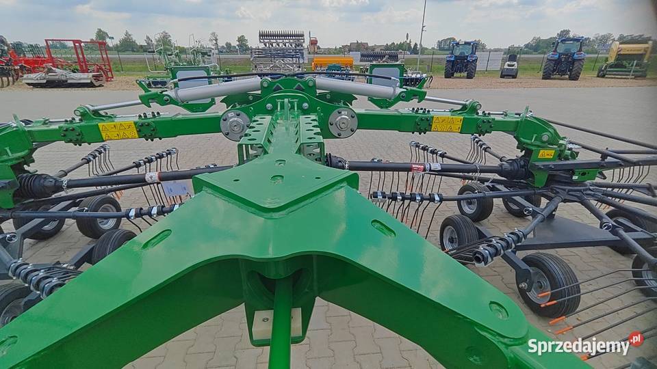 Zgrabiarka InterTech 2karuzelowa ZKD800 Zgrabiarki i przetrząsacze łódzkie Piotrków Trybunalski