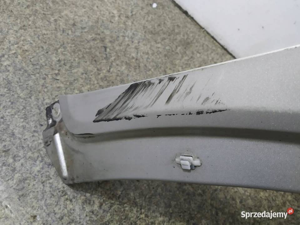 BŁOTNIK PRAWY PRZÓD SREBRNY Honda Civic VIII