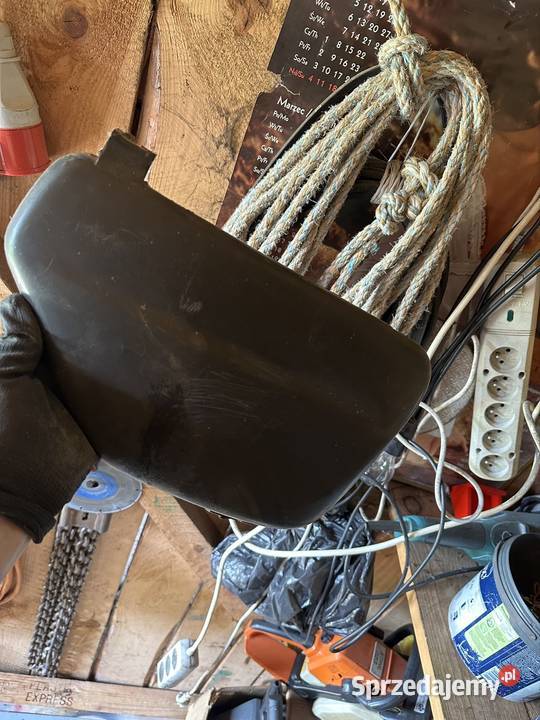 Boczek plastikowy wsk 125175 prawy Stalowa Wola