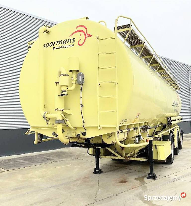 3 osiowa Nacza do paszy silos Welgro tez Leasing Warszawa