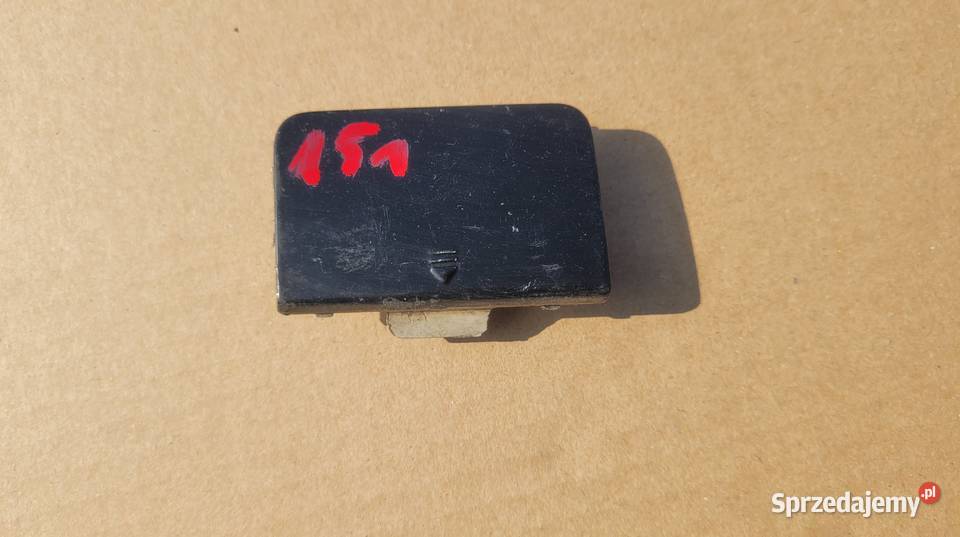 MERCEDES W204 ZAŚLEPKA HAKA ZDERZAKA PRZÓD