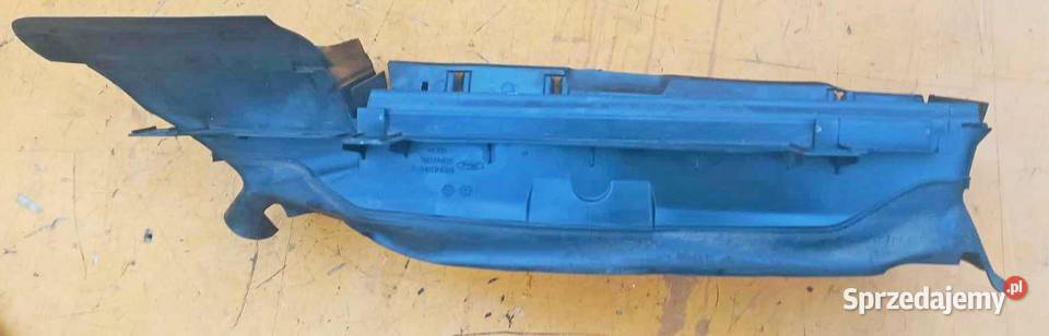 FORD FOCUS III 10 KIEROWNICA WLOT POWIETRZA osobowe Radom