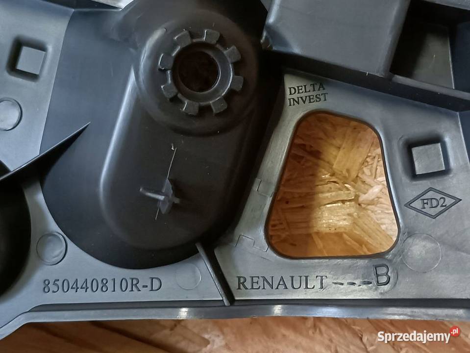 DACIA SANDERO II ŚLIZG zderzak prawy tył Pleszew