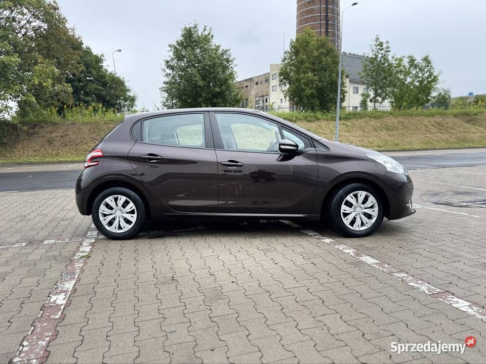 Peugeot 208 12b Rok produkcji 2014 Jelenia Góra