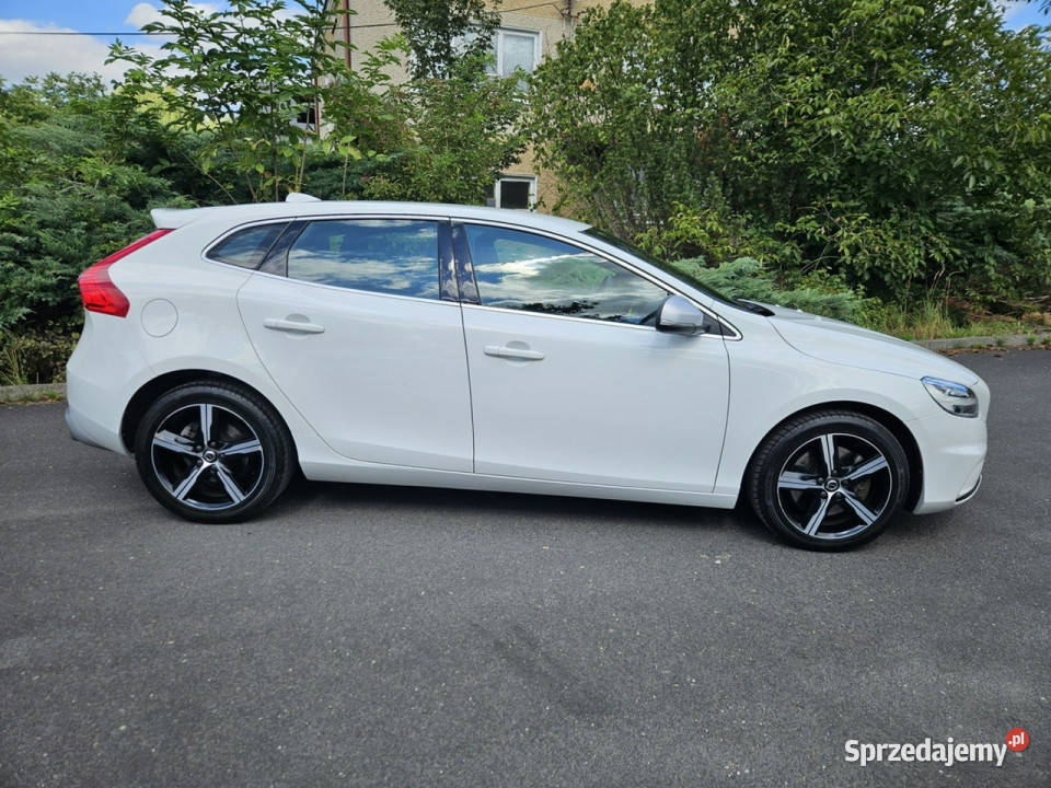 Volvo V40 20 benzyna T4 190 RDesign Automat bluetooth V40
