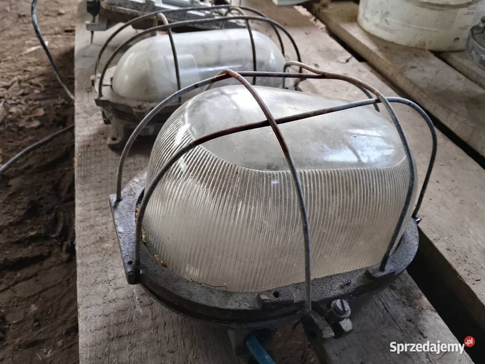 Lampa żeliwna industrialna kanałowa loft PRL świętokrzyskie Mirzec