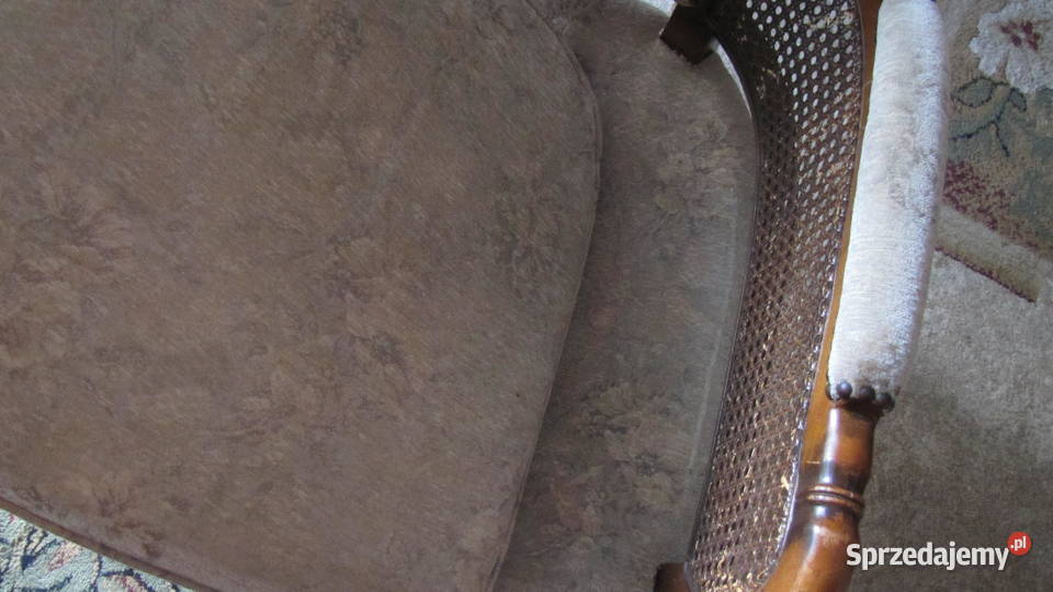 Fotel stylowy z rafią tapicerką mebel