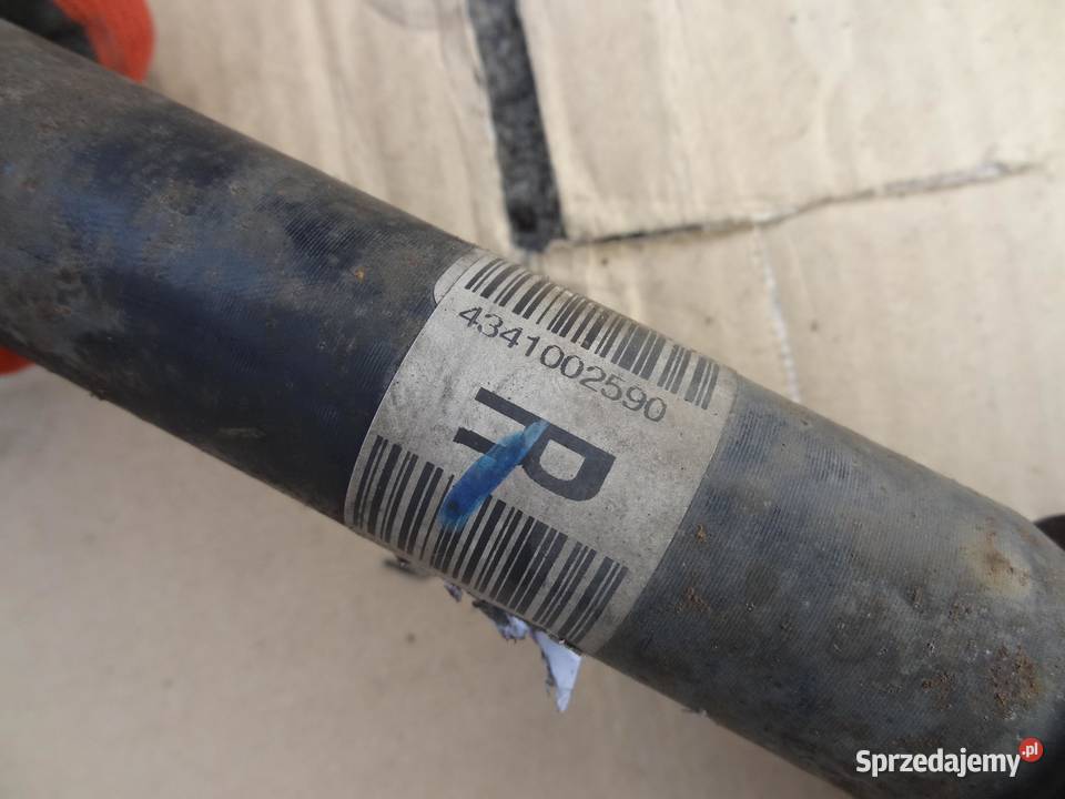 PÓŁOŚ PRAWA TOYOTA AURIS I 22 D 4342002630 osobowe