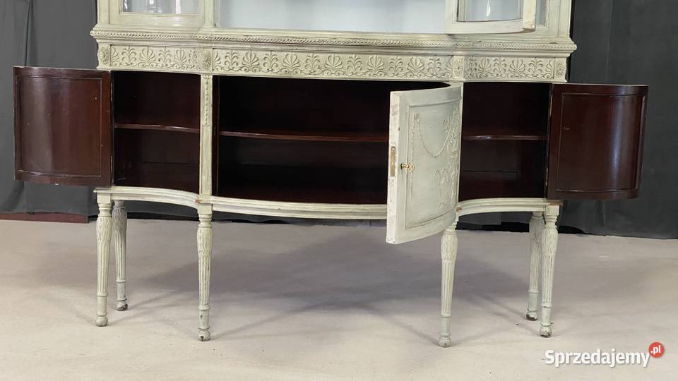 Witryna ludwikowska półokrągłe szyby pastelowa Budno