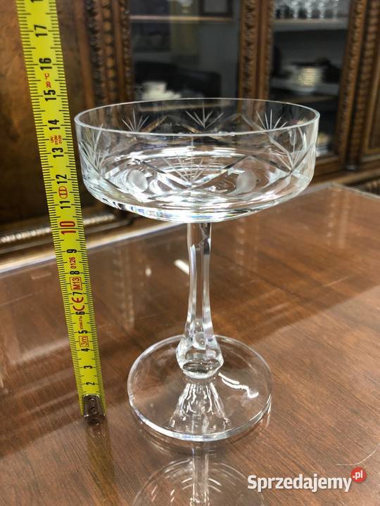 Kryształowe kieliszki pucharki PRL Ząbki