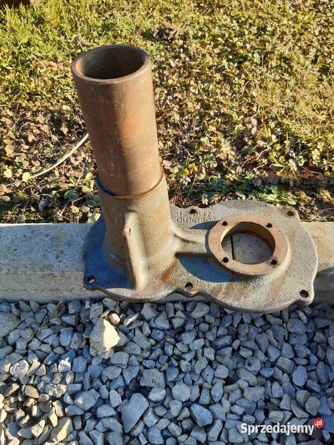 Pokrywa przednia podnosnika skrzyni biegow c360 Wola Zdakowska sprzedam