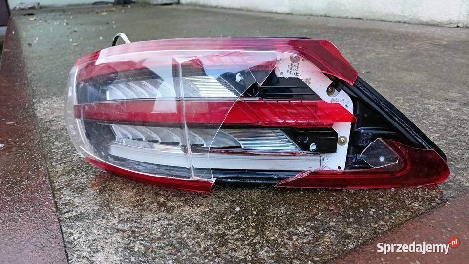 Lampa tył ford Smax 2017 r sprzedam