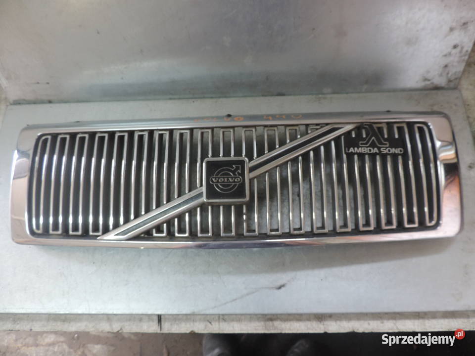 GRILL ATRAPA VOLVO 440