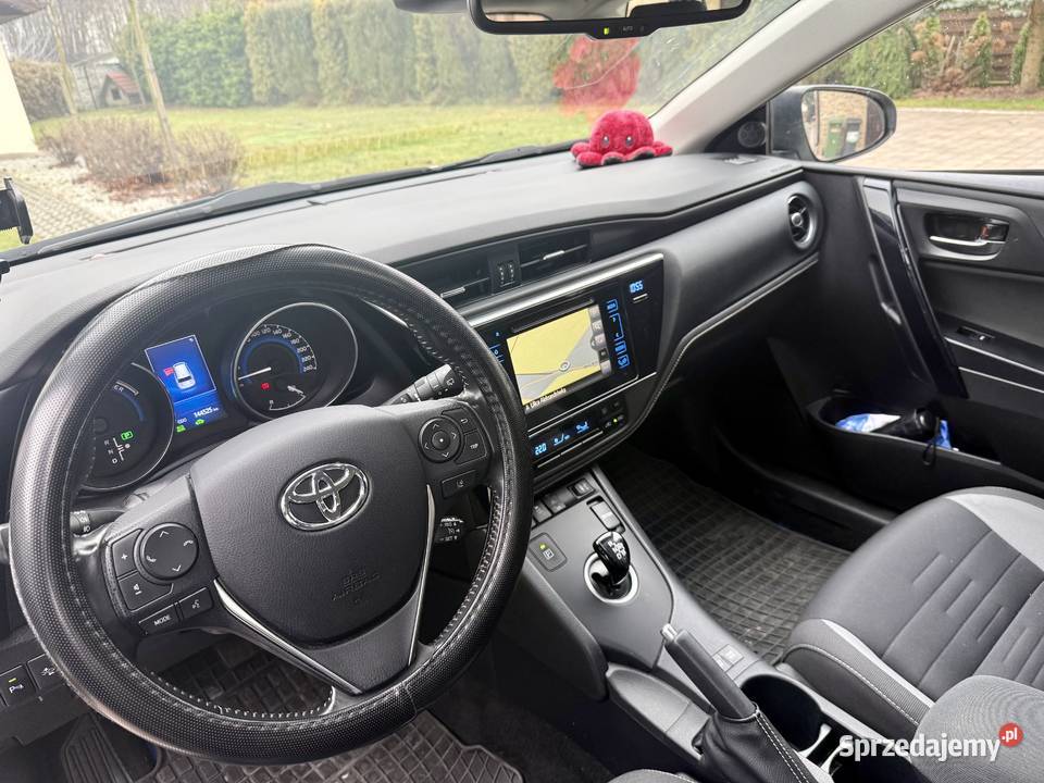 Toyota Auris Hybrid 18 122KM Rawa Mazowiecka