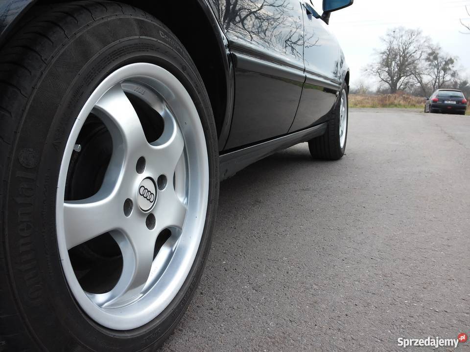 Sprawne Audi 80 B4 z ważnym przeglądem i OC Wrocław sprzedam