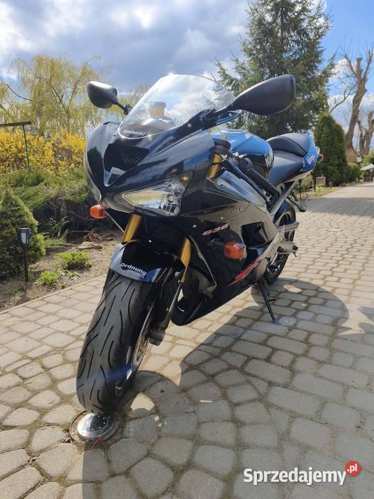 Kawasaki ZX6R 637 sportowy
