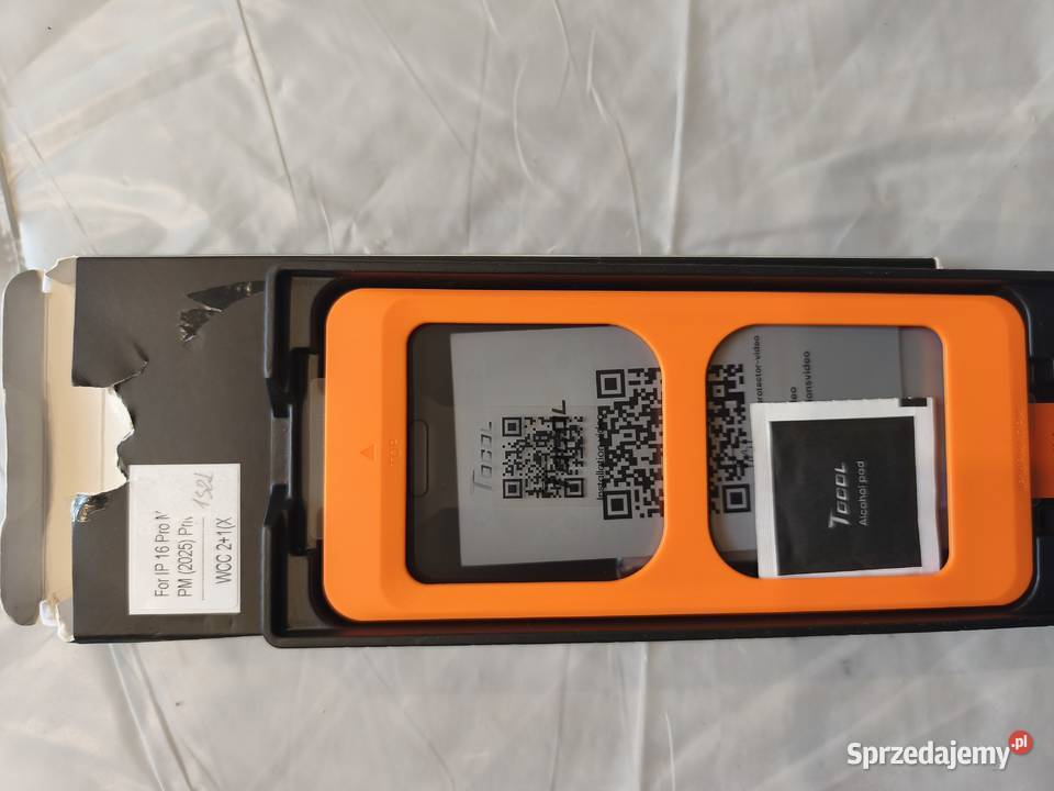 Szkło hartowane z aplikatorem do iPhone 16 Pro sprzedam