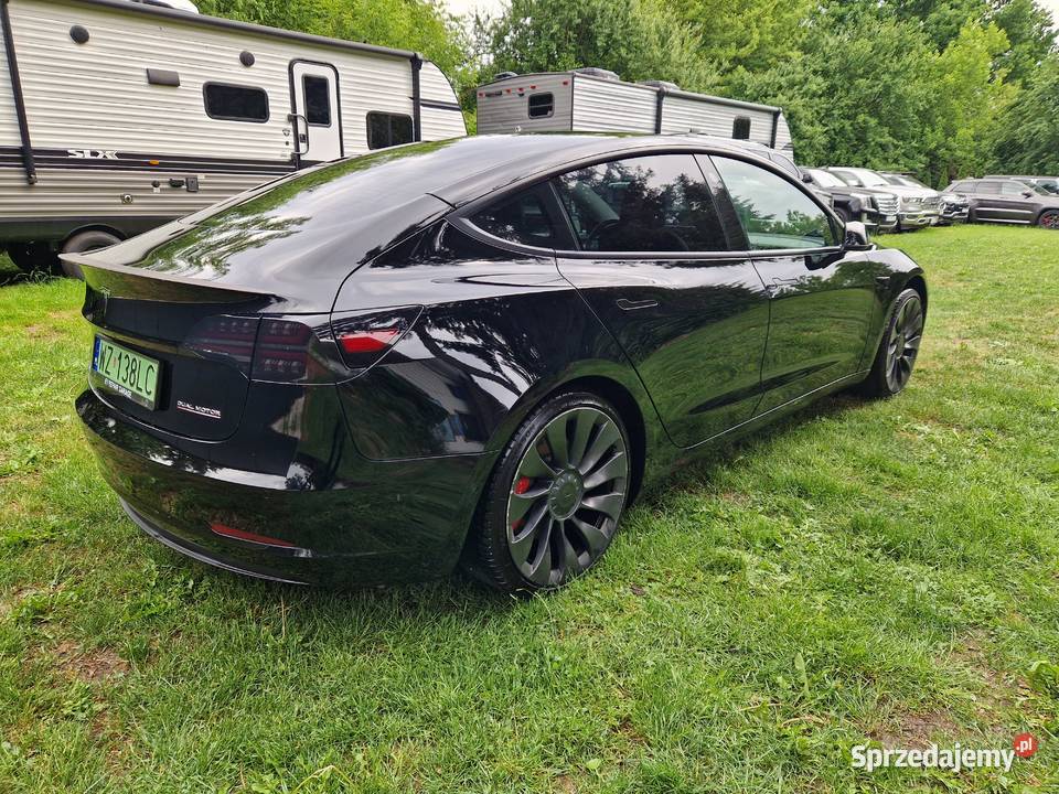 tesla 3 performace