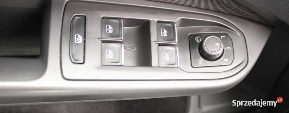 Volkswagen Golf 2022r Salon IWŁ ASO FV23 Fotele nieuszkodzony Chorzów