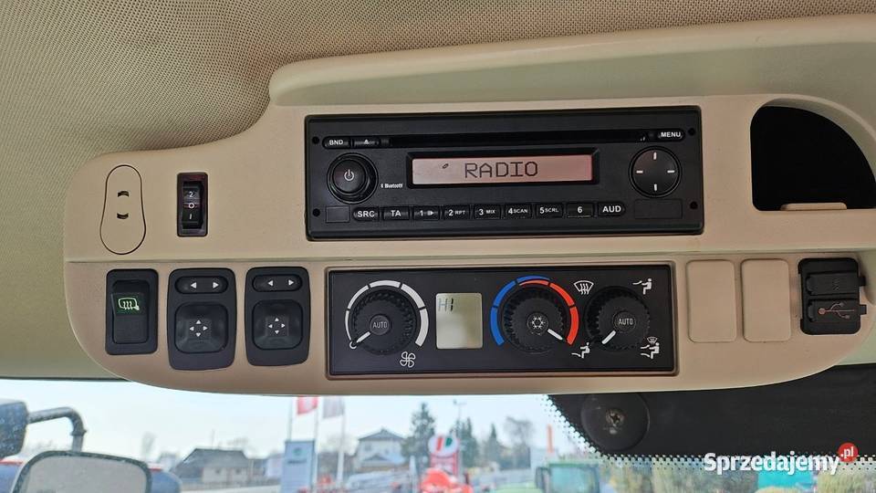 Ciągnik rolniczy John Deere 6215R Jatutów