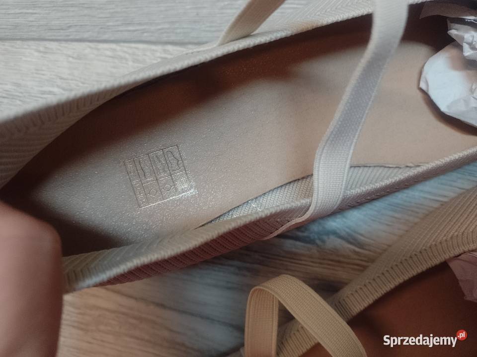 41 Dzianinowe beżowo czarne baleriny wieczorowe Kraków sprzedam