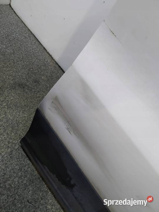 DRZWI PRAWE PRZÓD BIAŁE LEKKO USZKODZONE VW sprzedam