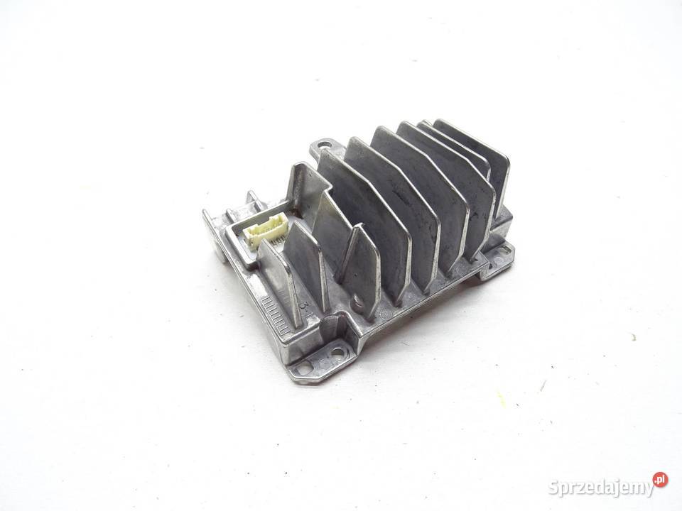 MODUŁ PRZETWORNICA LAMPY LED 305715204 MERCEDES