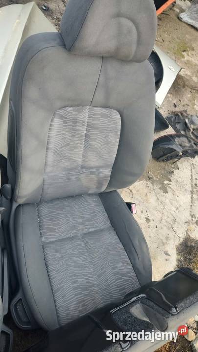 Fotele kanapa boczki komplet Peugeot 407 sedan wielkopolskie Książ Wielkopolski sprzedam