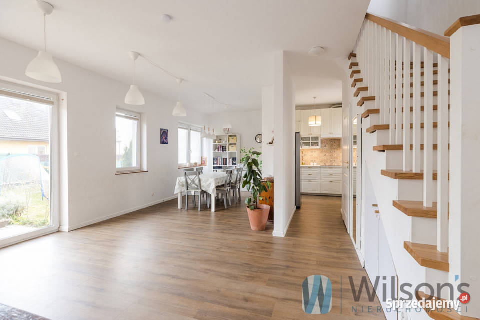 Dom szeregowy na sprzedaż 11814 metry Łomianki sprzedam