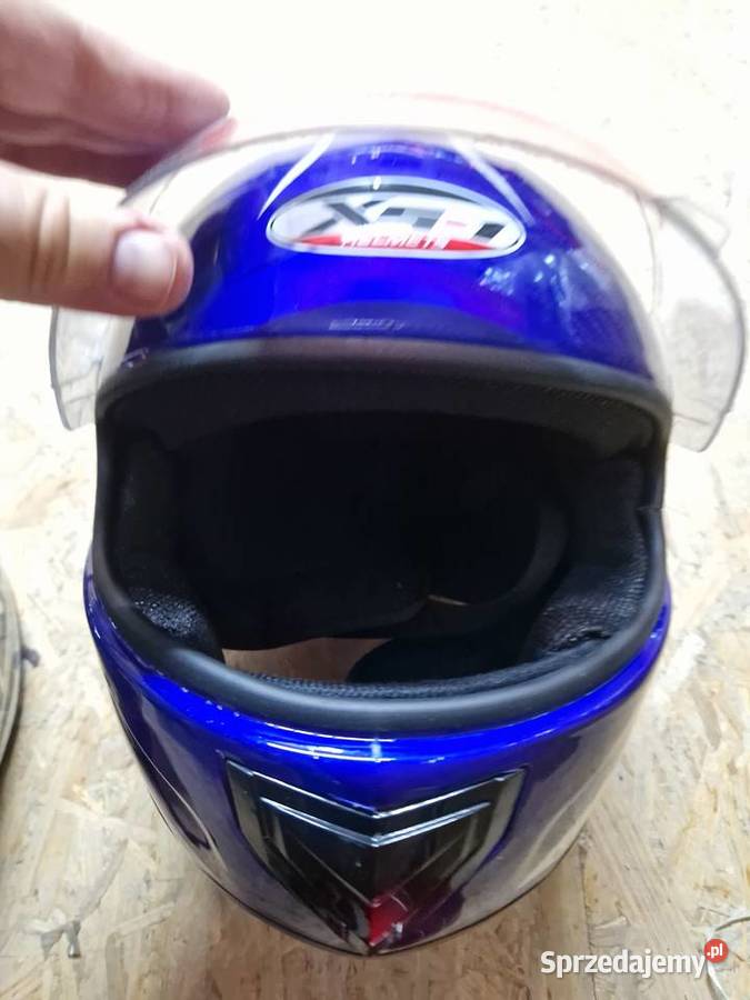 Kask skuter czarny czerwony niebieski helmets sprzedam