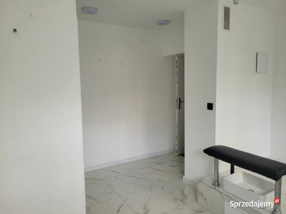 Lokal użytkowy J Żabińskiego 19m2