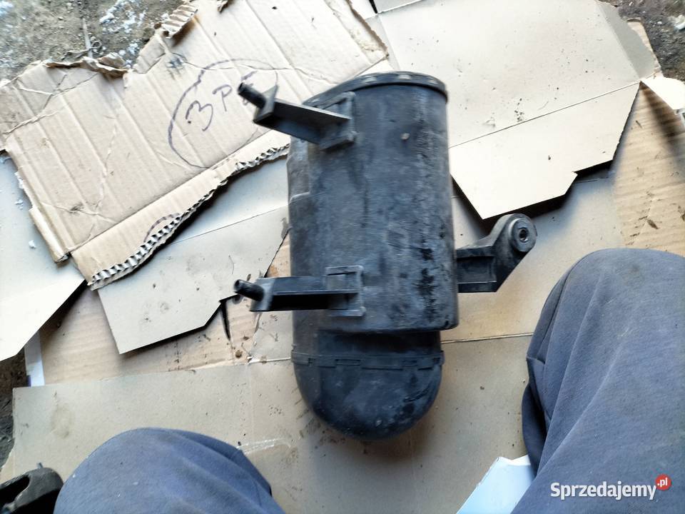 AUDI 80B4 20 KIEROWNICA POWIETRZA REZONATOR Kamień-Kolonia