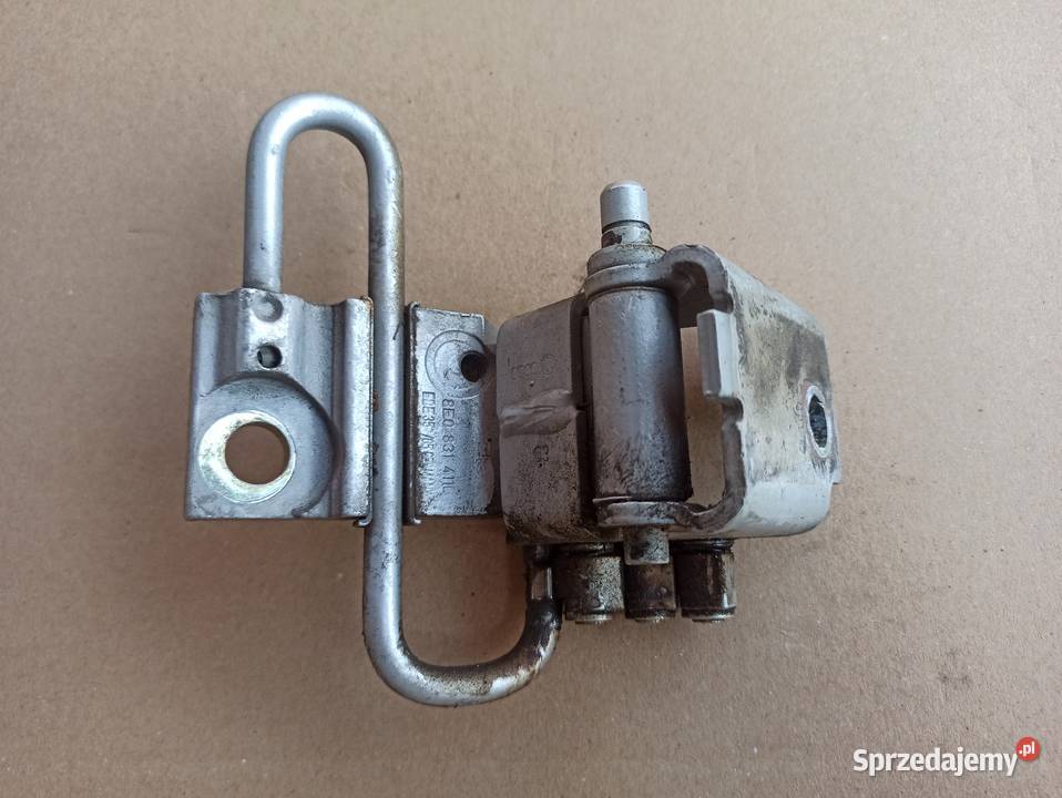 ZAWIAS DRZWI LEWY PRZÓD 8E0831411L AUDI A4 B6 A4