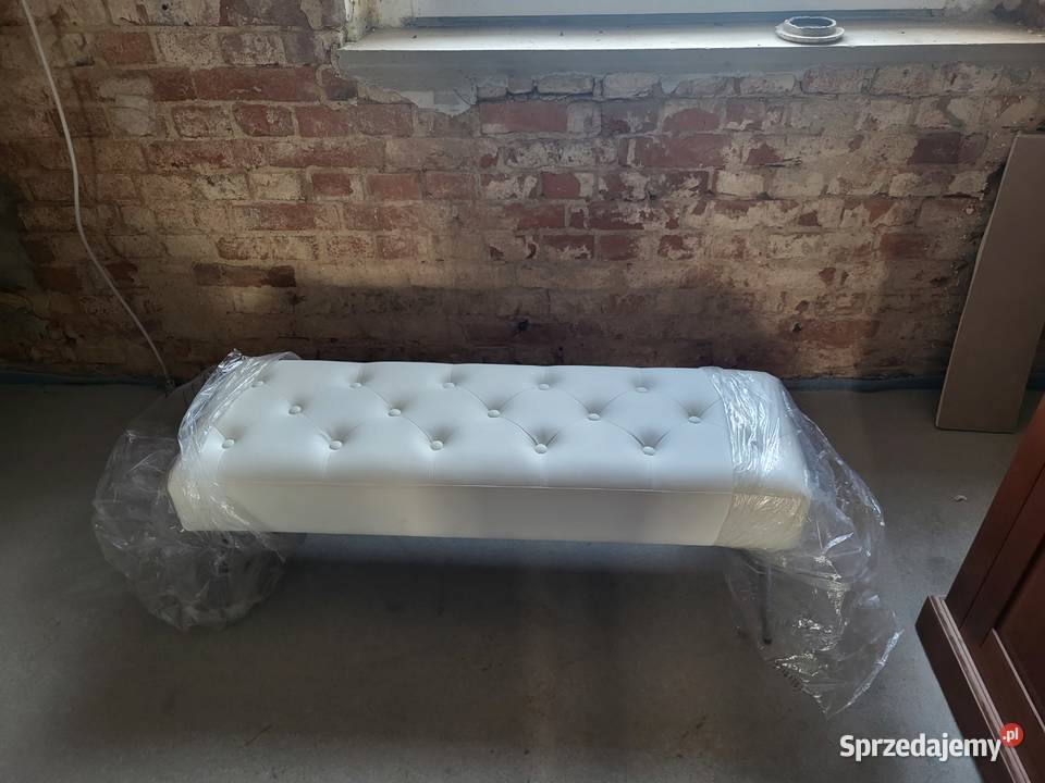 Nowa biała pikowana pufa Otmuchów sprzedam