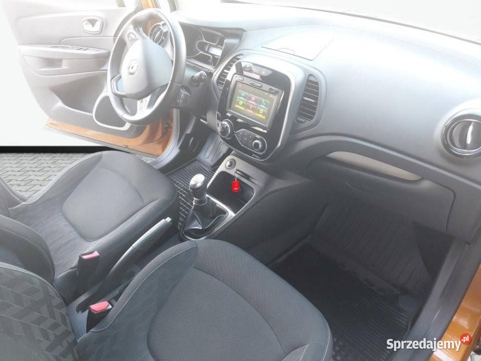 Renault Captur 2019r Salon Historia Serwisowa nieuszkodzony Warszawa sprzedam