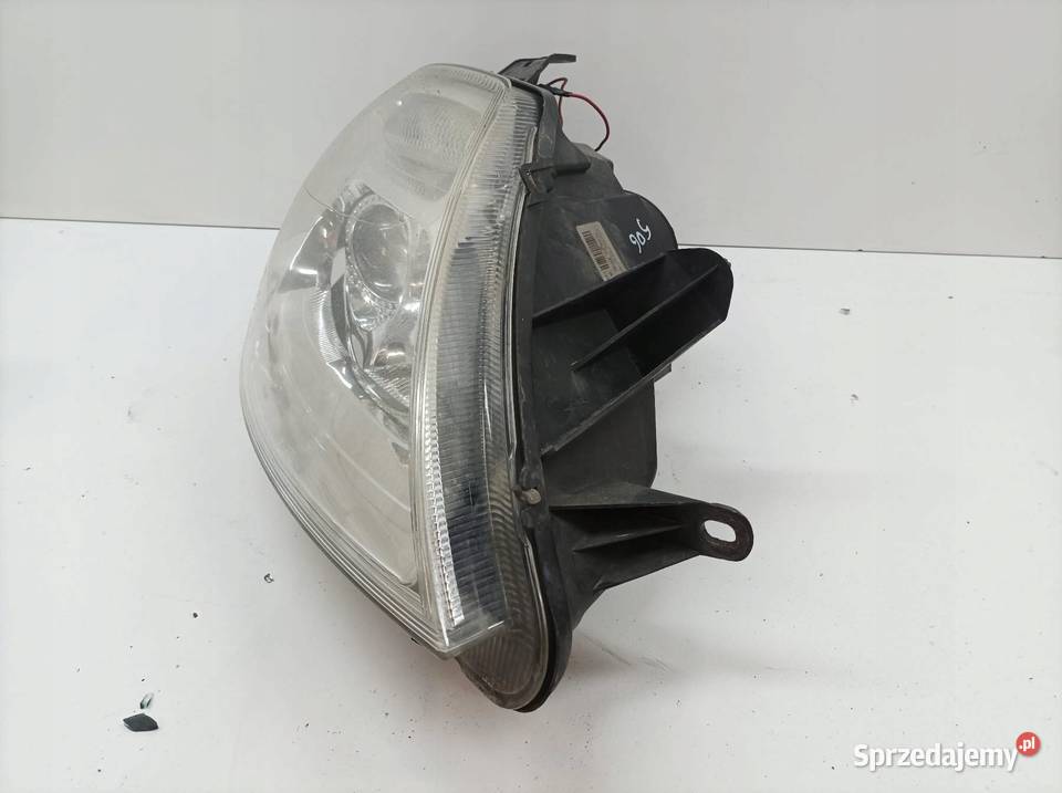 LAMPA PRZÓD PRAWA XENON EUROPA Citroen C8 I osobowe
