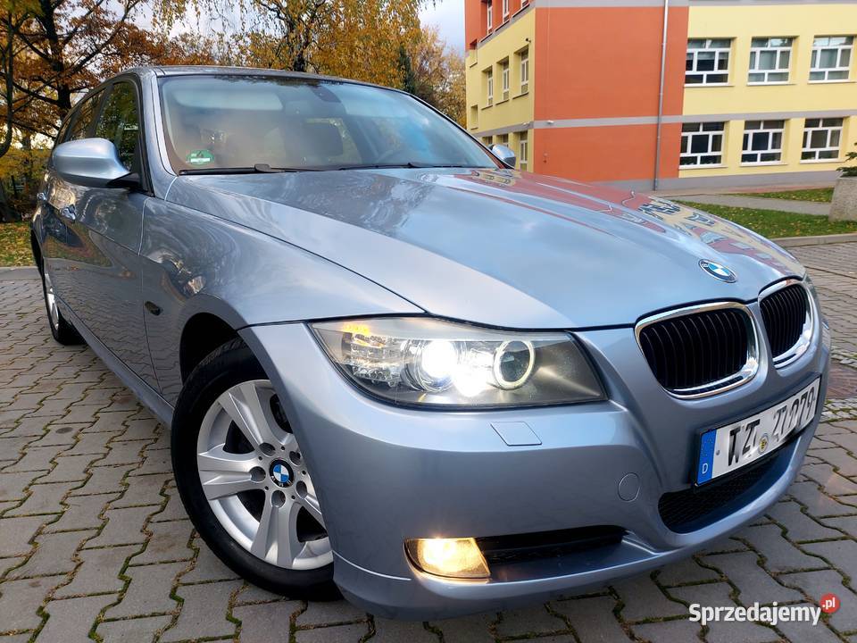 BMW Seria 3 20 Benzyna 2009 143 Ksenon Ringi nieuszkodzony Dzierżoniów