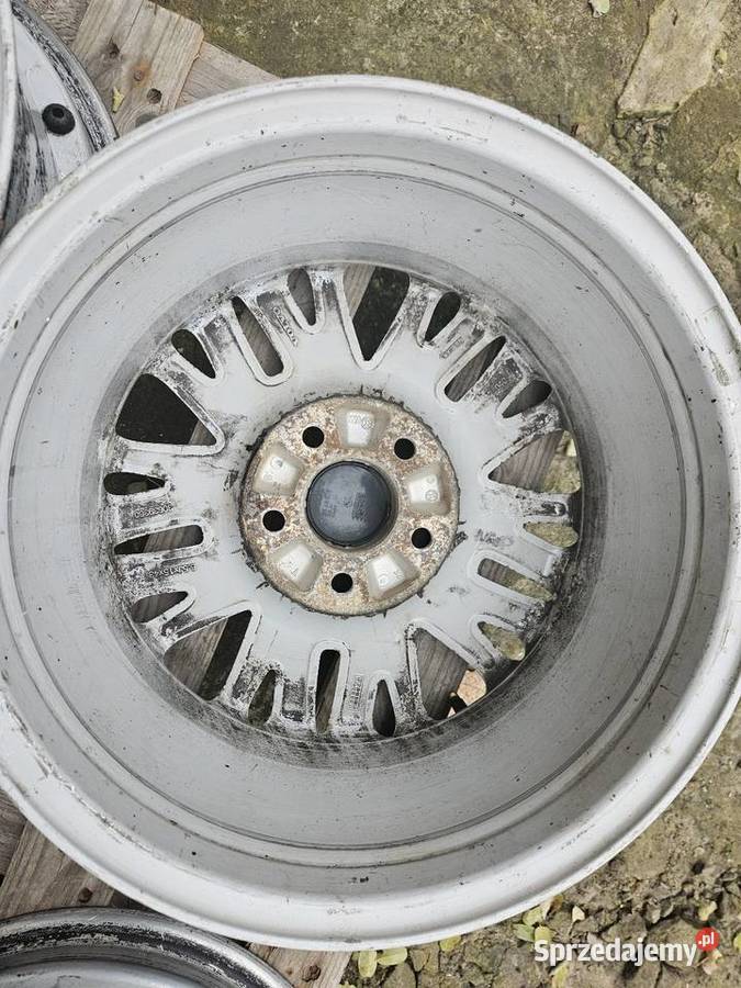 Sprzedam oryginalne felgi Volvo R15 Felgi łódzkie