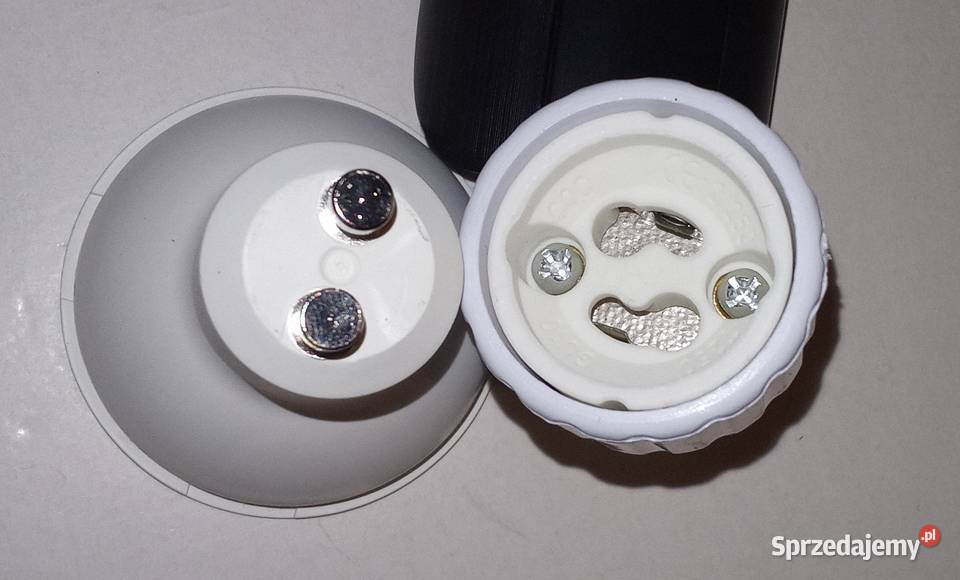 Adapter Konwerter Oprawki Żarówki E27 na GU10 sprzedam